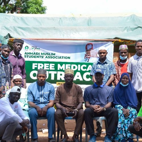 150 Villagers in Barkici Benefit from Ahmadiyya Muslim Students’ Association’s Medical Outreach